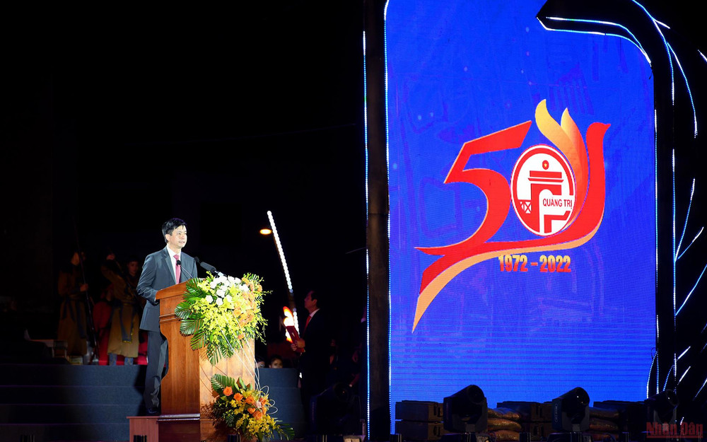Đồng chí Lê Quang Tùng, Ủy viên Trung ương Đảng, Bí thư Tỉnh ủy Quảng Trị phát biểu tại Lễ kỷ niệm. (Ảnh: THÀNH ĐẠT) z3378519851140_e6fe7b26bf9c43c39-1651243354753.jpg