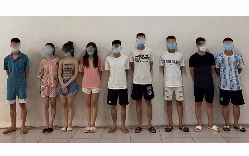 Một nhóm đối tượng tụ tập sử dụng ma túy trong chung cư bị lực lượng Công an phát hiện.