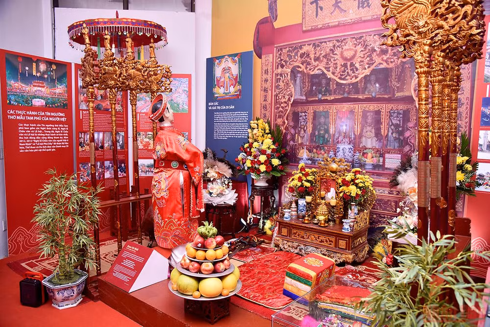 Khai mạc triển lãm “Không gian di sản văn hóa Việt Nam” -0