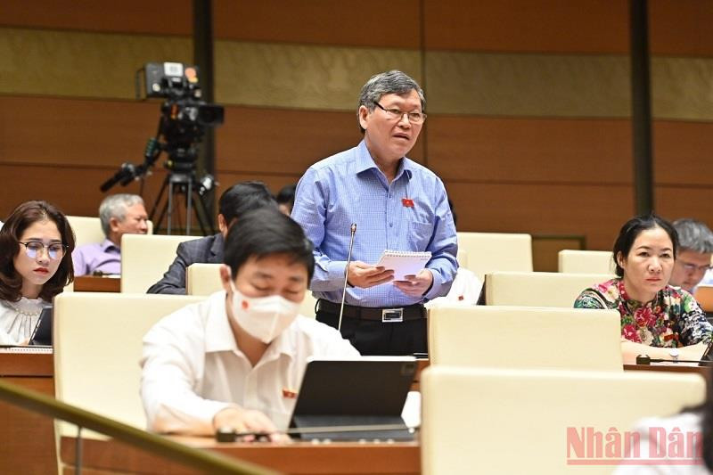 Đại biểu Tô Văn Tám (Kon Tum) góp ý về dự thảo Luật Cảnh sát cơ động. (Ảnh: KHOA NGUYÊN) Quy định chặt chẽ thẩm quyền huy động người, phương tiện, thiết bị để tránh lạm dụng -0