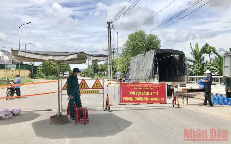 Phong tỏa khu vực “vùng đỏ” phía nam Khu công nghiệp Quảng Phú để dập dịch. Quảng Ngãi chia