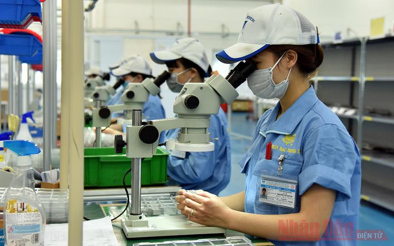 Công nhân ở các khu công nghiệp ở tỉnh Bắc Ninh được hỗ trợ tiêm vaccine phòng Covid-19.Ảnh: Nguyễn Đăng 