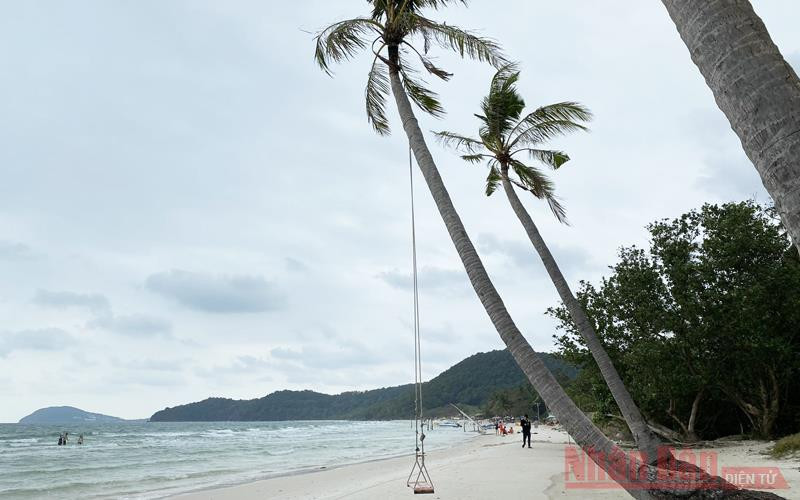 Dịp Tết Nguyên đán, Kiên Giang đón lượng khách giảm 57,4% so với cùng kỳ năm ngoái Chấp nhận bấp bênh vì Covid-19, ngành du lịch bảo đảm an toàn cho du khách dịp Tết Nguyên đán -0
