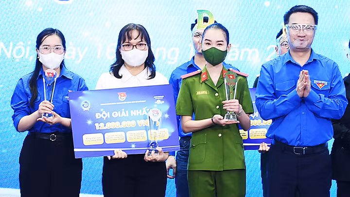 Vòng chung kết Olympic tiếng Anh dành cho cán bộ trẻ