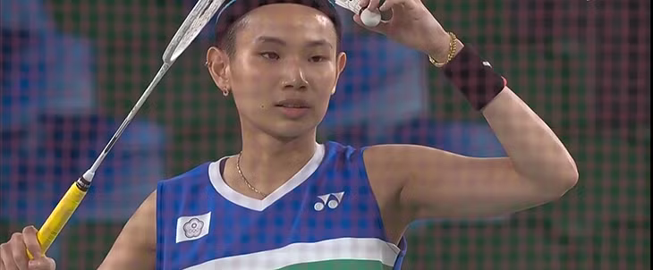 Thùy Linh chào thua trước tay vợt số 1 thế giới -0