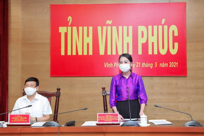Bí thư Tỉnh ủy và Chủ tịch UBND tỉnh Vĩnh Phúc đối thoại với các doanh nghiệp