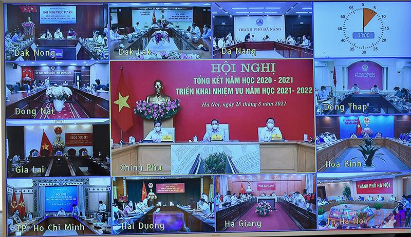 (Ảnh: TRẦN HẢI) Tiếp tục đổi mới giáo dục căn bản ở tất cả các cấp học; thu hút các nguồn lực xã hội đầu tư cho giáo dục -0