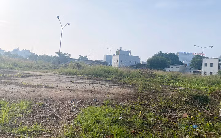 Hai lần đấu thầu, đấu giá 