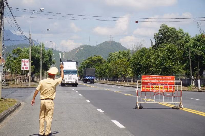 Đà Nẵng thiết lập 12 chốt chặn kiểm soát người, phương tiện ra, vào thành phố.