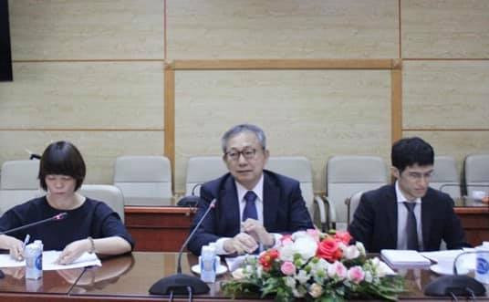 Đại sứ Nhật Bản Yamada Takio. Bộ Y tế làm việc với các tổ chức quốc tế về vaccine phòng Covid-19 -0