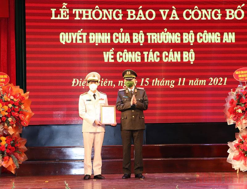 Bộ trưởng Tô Lâm trao Quyết định điều động, bổ nhiệm Giám đốc Công an tỉnh Điện Biên cho Đại tá Ngô Thanh Bình. Bộ trưởng Công an Tô Lâm làm việc tại Điện Biên -0