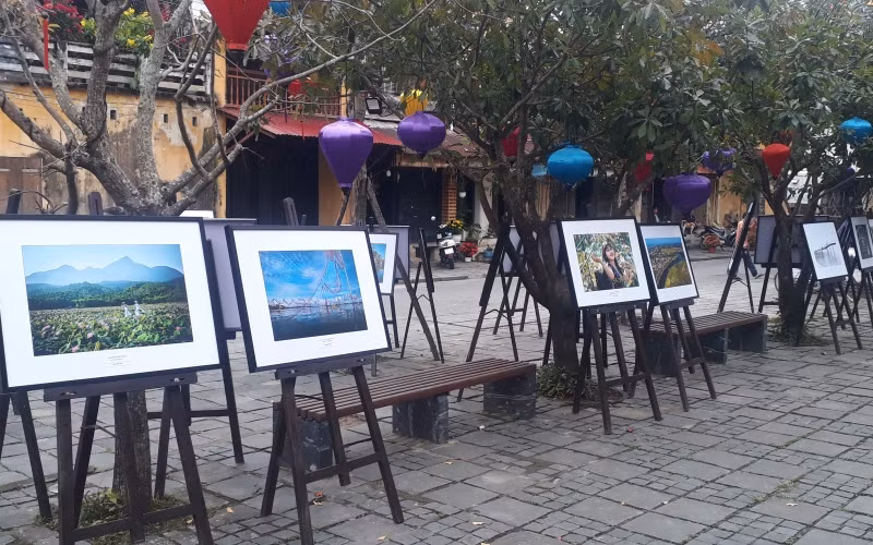 Không khí đón Tết tại các Hội An và Đà Nẵng -0