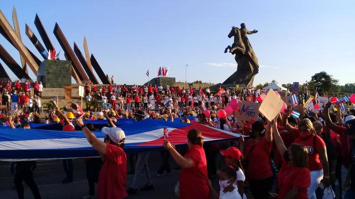 Cuộc tuần hành ở Santiago de Cuba. (Ảnh: Granma) Hàng triệu người dân Cuba tuần hành kỷ niệm Ngày Quốc tế Lao động -0