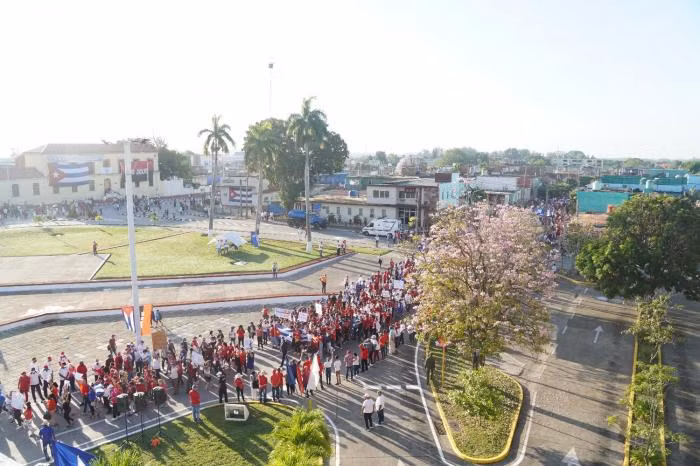 Hàng triệu người dân Cuba tuần hành kỷ niệm Ngày Quốc tế Lao động -0