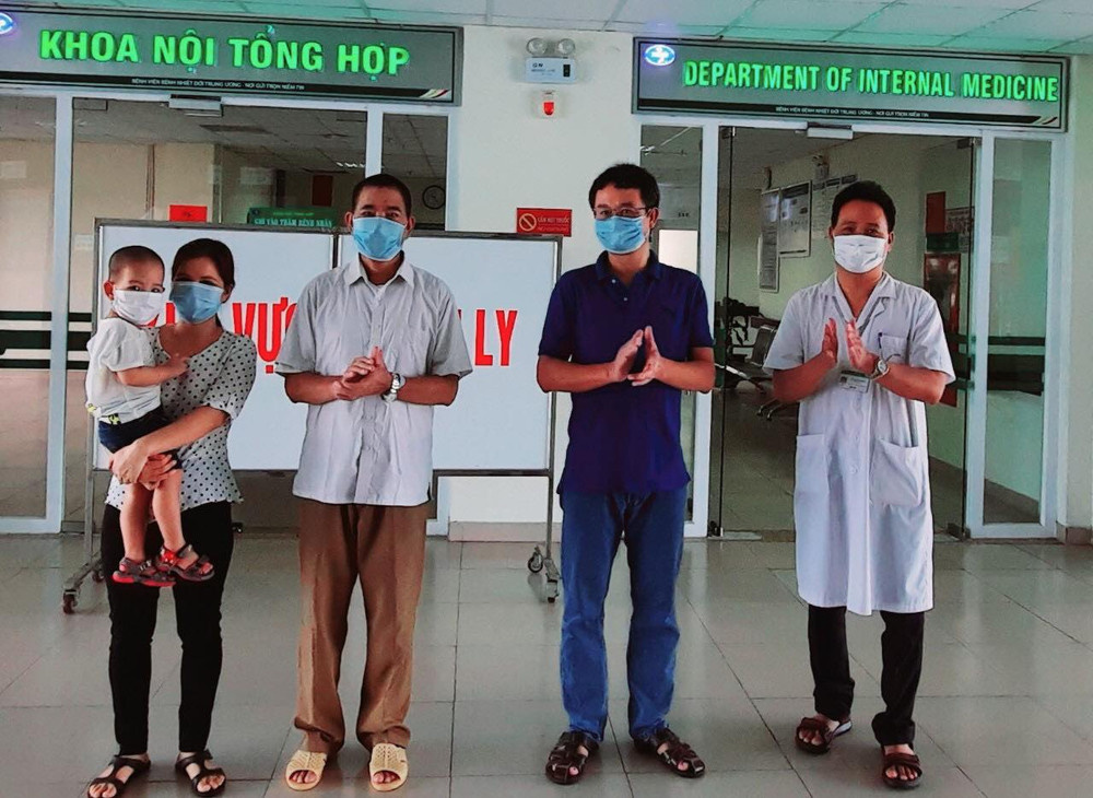 Các bệnh nhân được công bố khỏi bệnh ngày 22-9. Hai ca Covid-19 nặng nhất miền Bắc đã khỏi bệnh -0