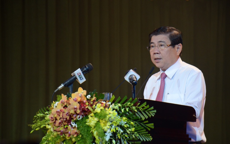 Chủ tịch UBND TP Hồ Chí Minh Nguyễn Thành Phong đọc diễn văn tại buổi lễ. TP Hồ Chí Minh tổ chức hoạt động kỷ niệm 75 năm Ngày Nam Bộ kháng chiến -0