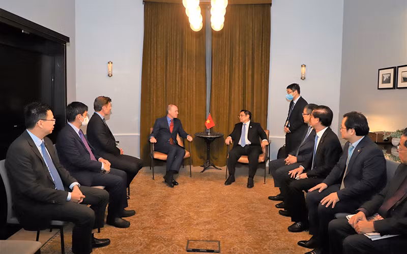 Tập đoàn AERCAP tiếp kiến Thủ tướng Phạm Minh Chính về các giải pháp hỗ trợ cho ngành hàng không Việt Nam, trong đó có Vietnam Airlines.