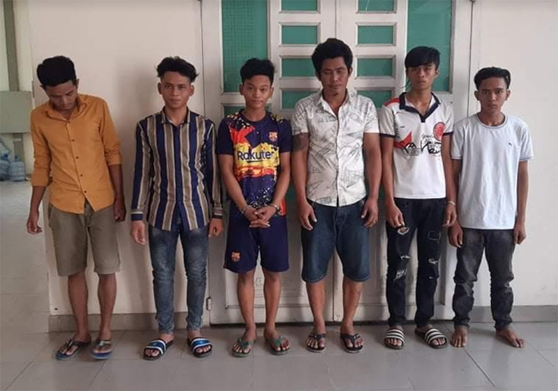 Các đối tượng tại cơ quan công an.