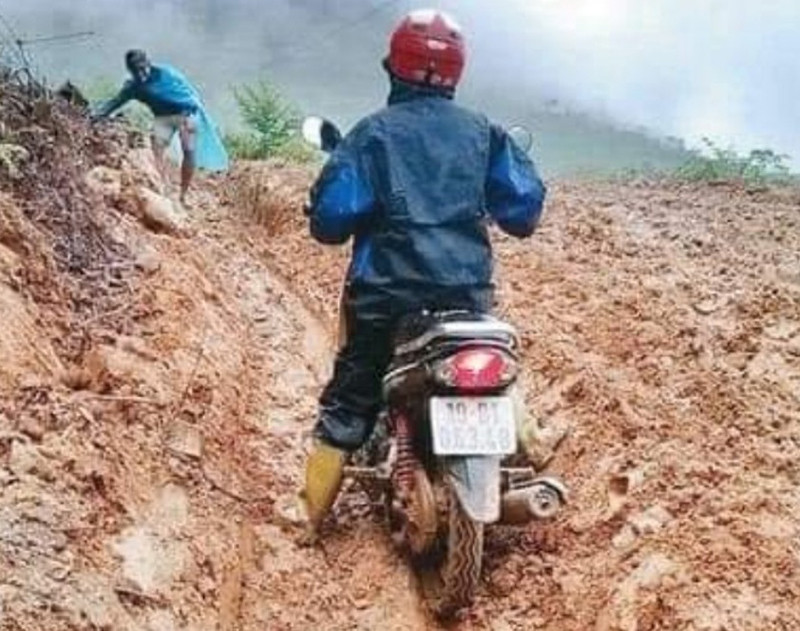 Một đoạn đường “gieo chữ” của các cô giáo mầm non cắm bản Nậm Lộng, xã Hang Chú. Gian nan ‘gieo chữ” ở vùng cao -0