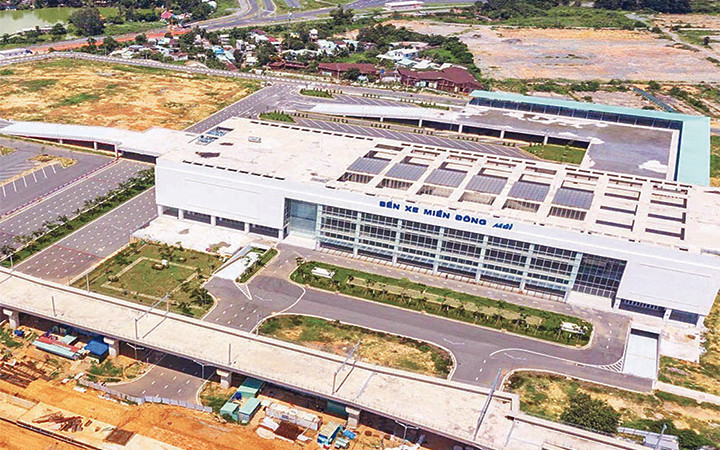 Bến xe Miền Đông mới đã thi công xong các hạng mục bên trong, chuẩn bị đưa vào hoạt động từ ngày 10-10.