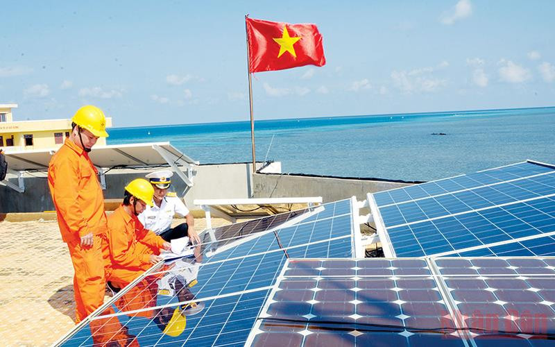 Góp phần giữ vững an ninh quốc phòng, bảo vệ chủ quyền, phát triển kinh tế biển đảo