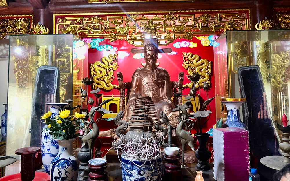 Tượng đồng Thái sư Lưu Cơ tại đình Đại Từ. Đi tìm người “trao chìa khóa” thành Đại La cho vua Lý Công Uẩn -0