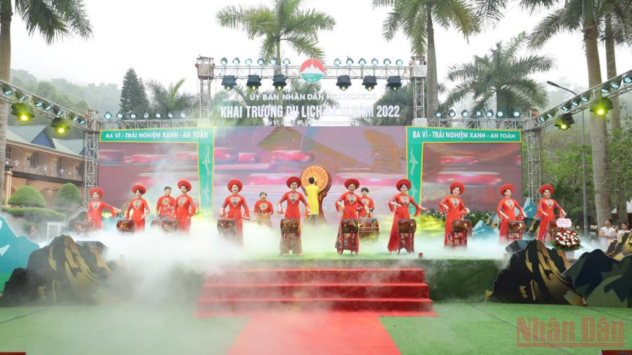 Ba Vì giới thiệu những nét văn hoá đặc sắc của đồng bào các dân tộc thiểu số trên địa bàn.