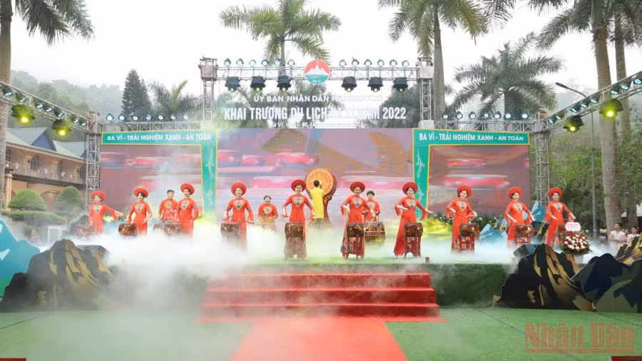 Ba Vì giới thiệu những nét văn hoá đặc sắc của đồng bào các dân tộc thiểu số trên địa bàn.