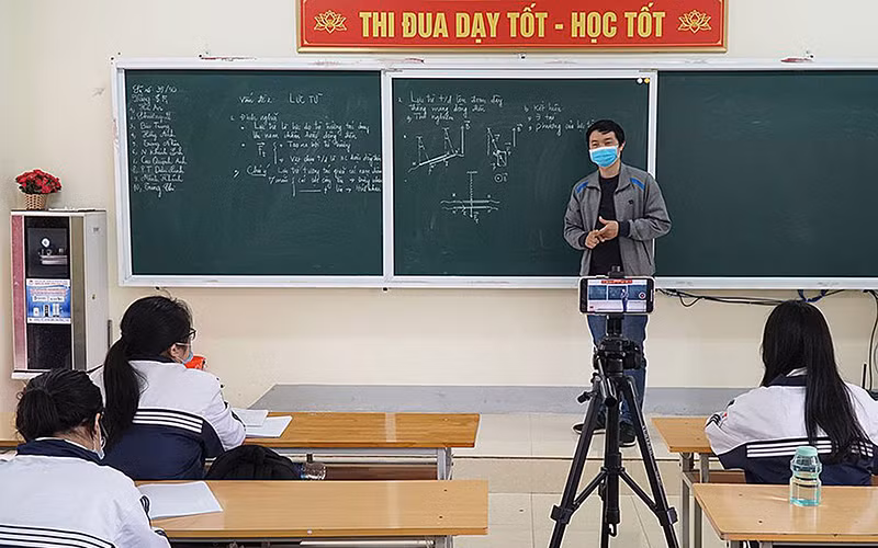 Triển khai nhiệm vụ năm học linh hoạt -0