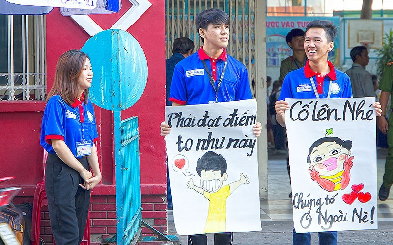 Điểm chung của họ là nụ cười thường trực trên môi, tinh thần sẻ chia, lòng nhân ái cùng nguồn năng lượng tích cực luôn dồi dào. 11-1622801422797.jpg