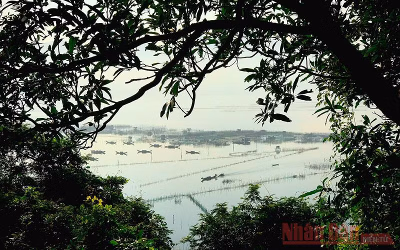 Lênh đênh đầm phá Cầu Hai, cửa biển Tư Hiền -0