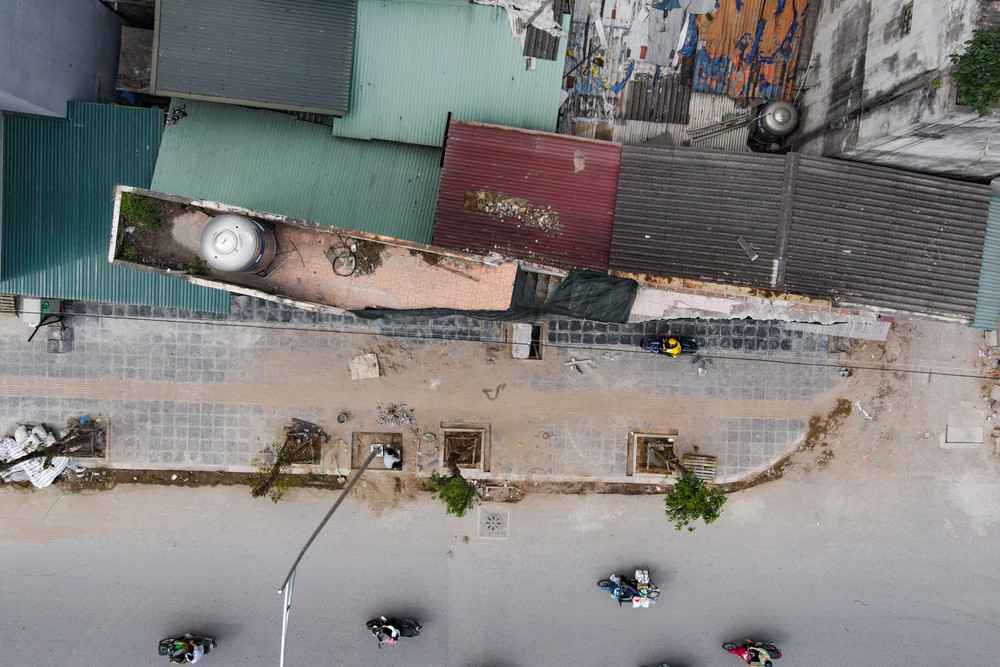 Một màu đất còn sót lại ở gần ngõ Hòa Bình 4. Nhà siêu mỏng trên đường vành đai 2 -0