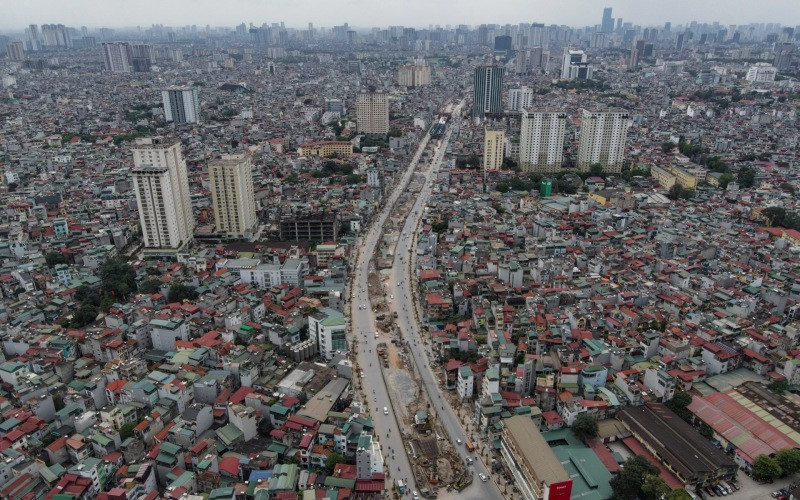 Dự án đường vành đai 2 trên cao đang dần hoàn thiện.