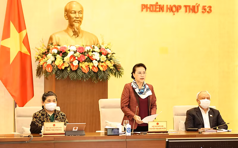 Chủ tịch Quốc hội Nguyễn Thị Kim Ngân phát biểu tại phiên họp thứ 53 của Ủy ban Thường vụ Quốc hội. Ảnh: Quốc hội