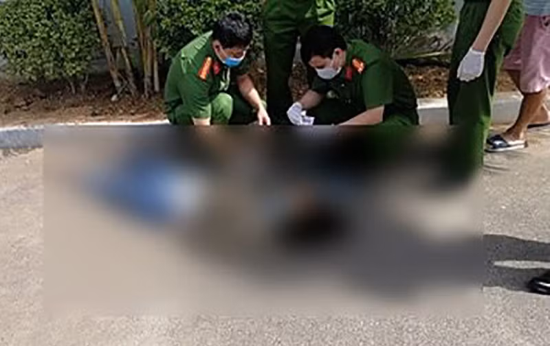 Công an TP Sơn La kiểm tra, khám nghiệm hiện trường.