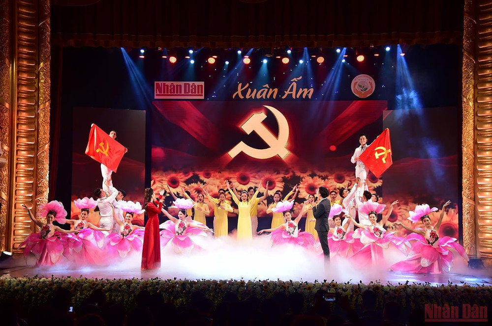 "Xuân ấm" mang Tết đủ đầy và ấm áp tình người đến với những cảnh đời khó khăn.