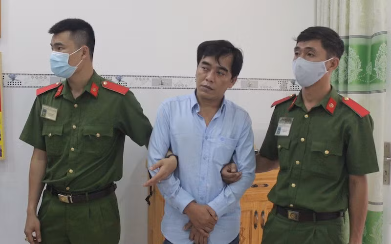 Ngô Văn Tính bị lực lượng công an bắt giữ.