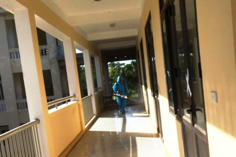 Hoàn thành việc khử khuẩn, vệ sinh môi trường tại các điểm thi. Hà Tĩnh sẵn sàng cho kỳ thi tốt nghiệp THPT năm 2021 -0
