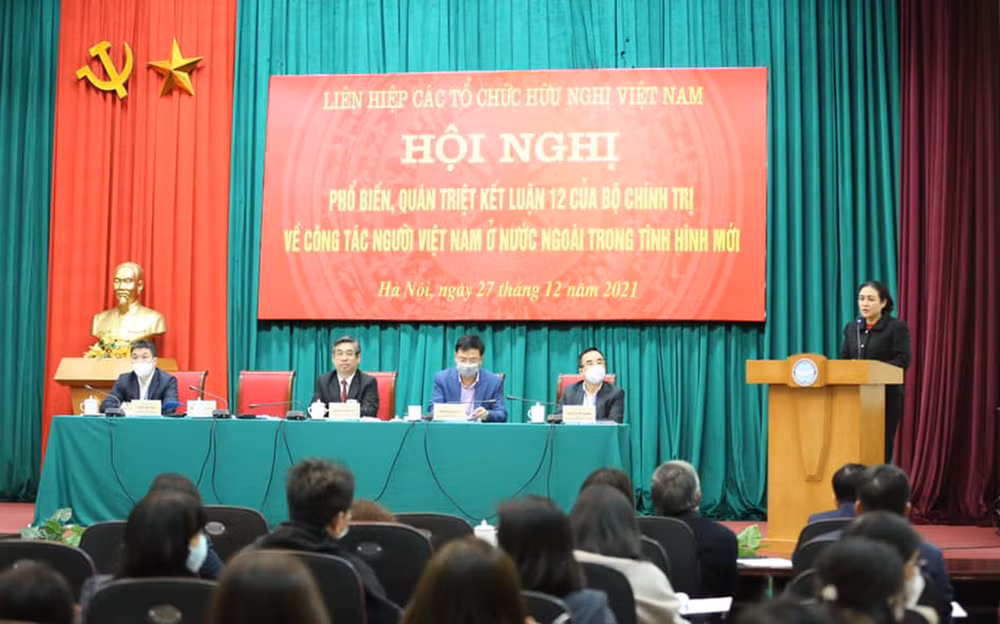 Toàn cảnh Hội nghị phổ biến, quán triệt Kết luận 12 của Bộ Chính trị về công tác người Việt Nam ở nước ngoài trong tình hình mới. (Ảnh: VUFO)