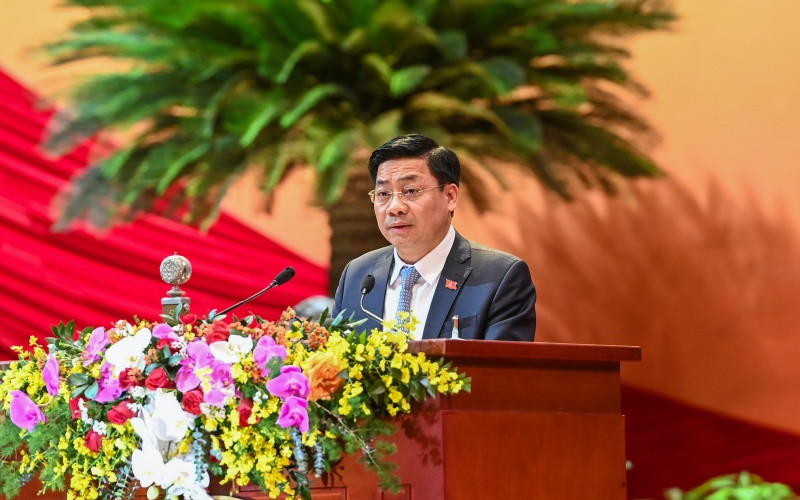Đồng chí Dương Văn Thái, Bí thư Tỉnh uỷ, Chủ tịch HĐND tỉnh Bắc Giang phát biểu tham luận. DSC_0454-1611737074429.jpg