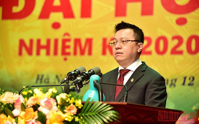 Nhà báo Lê Quốc Minh, Ủy viên Ban Chấp hành Trung ương Đảng, Tổng Biên tập Báo Nhân Dân, Phó Trưởng ban Tuyên giáo Trung ương, Chủ tịch Hội Nhà báo Việt Nam phát biểu khai mạc đại hội. (Ảnh: THÀNH ĐẠT) Đại hội của nhiều đổi mới, sáng tạo và đột phá -0