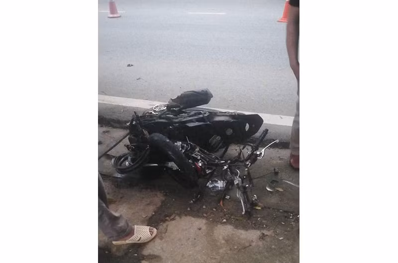 Hiện trường vụ tai nạn giao thông khiến ba người tử vong.