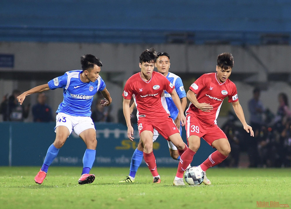 Viettel đang đứng trước thời cơ để giành lại ngôi vương từ Hà Nội FC. (Ảnh: TRẦN HẢI)