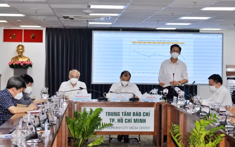 Toàn cảnh cuộc họp.