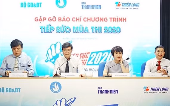 Cung cấp thông tin về "Tiếp sức mùa thi" năm nay.