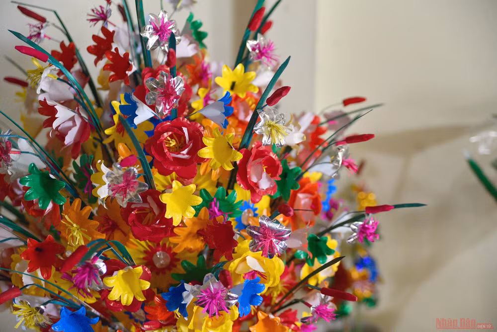 Làng nghề hoa giấy Thanh Tiên -0