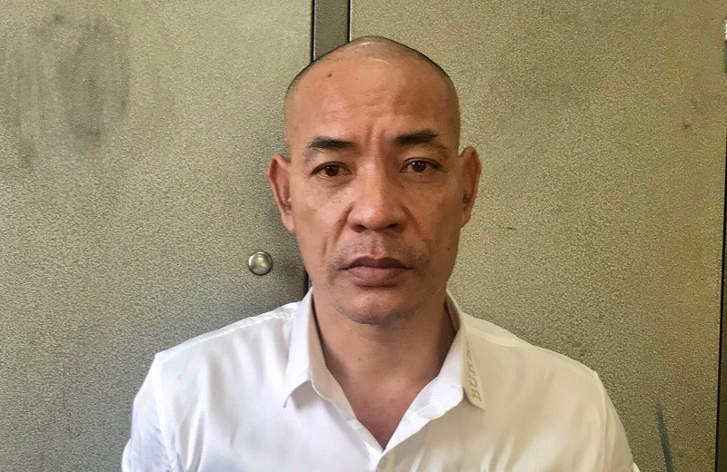 Dũng trọc bị tạm giữ hình sự tại cơ quan công an. “Dũng trọc” bị tạm giữ hình sự tại Hòa Bình -0