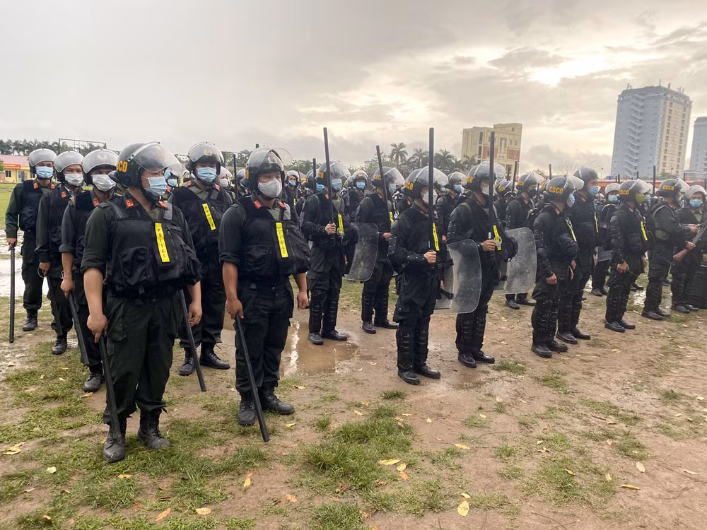 Lực lượng thuộc Bộ Tư lệnh Cảnh sát cơ động sẵn sàng thực hiện công tác bảo đảm an toàn SEA Games 31.