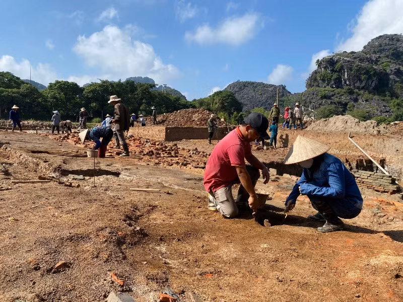 Vị trí khu vực khai quật khảo cổ ở phía nam đền vua Lê Đại Hành.