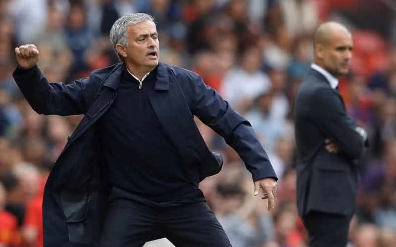 Mourinho đang khởi đầu mùa giải rực rỡ hơn Guardiola.
